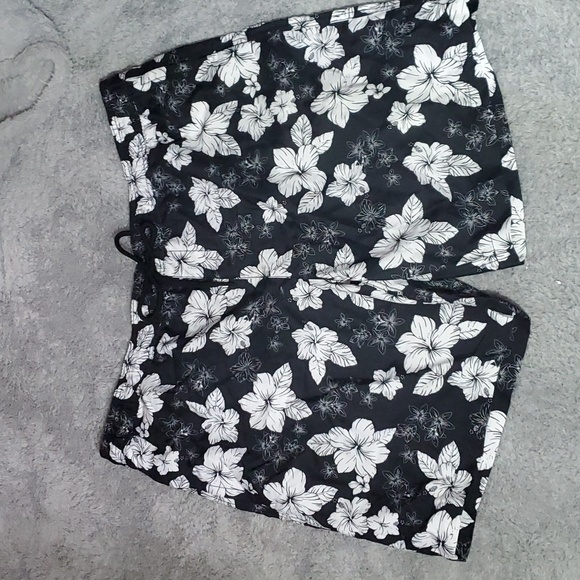 Amazon Essentials Mens Quick Dry Swim Trunks - Picture 4 of 9